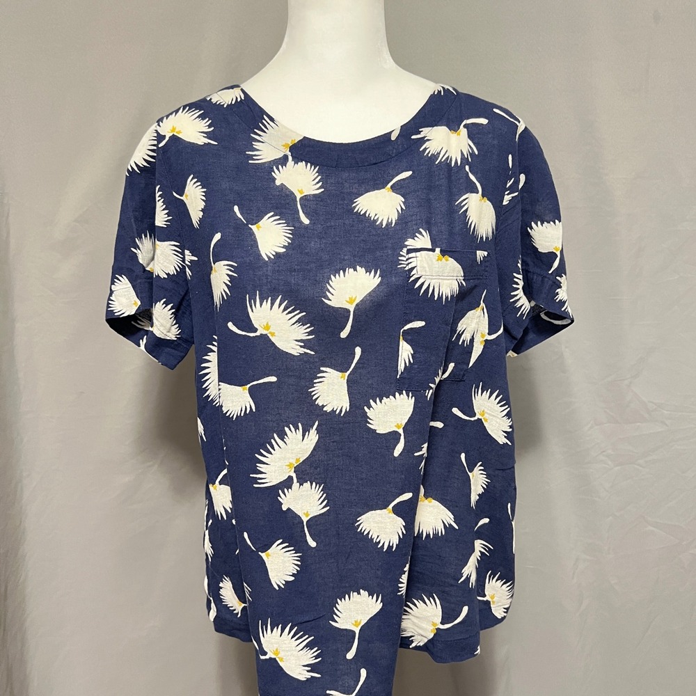 Old Navy‎ Linen Blend Navy Floral Print Top Short Sleeve Beach Blouse Size M